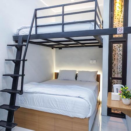 Laswi Syariah Guest House Bandung Bagian luar foto