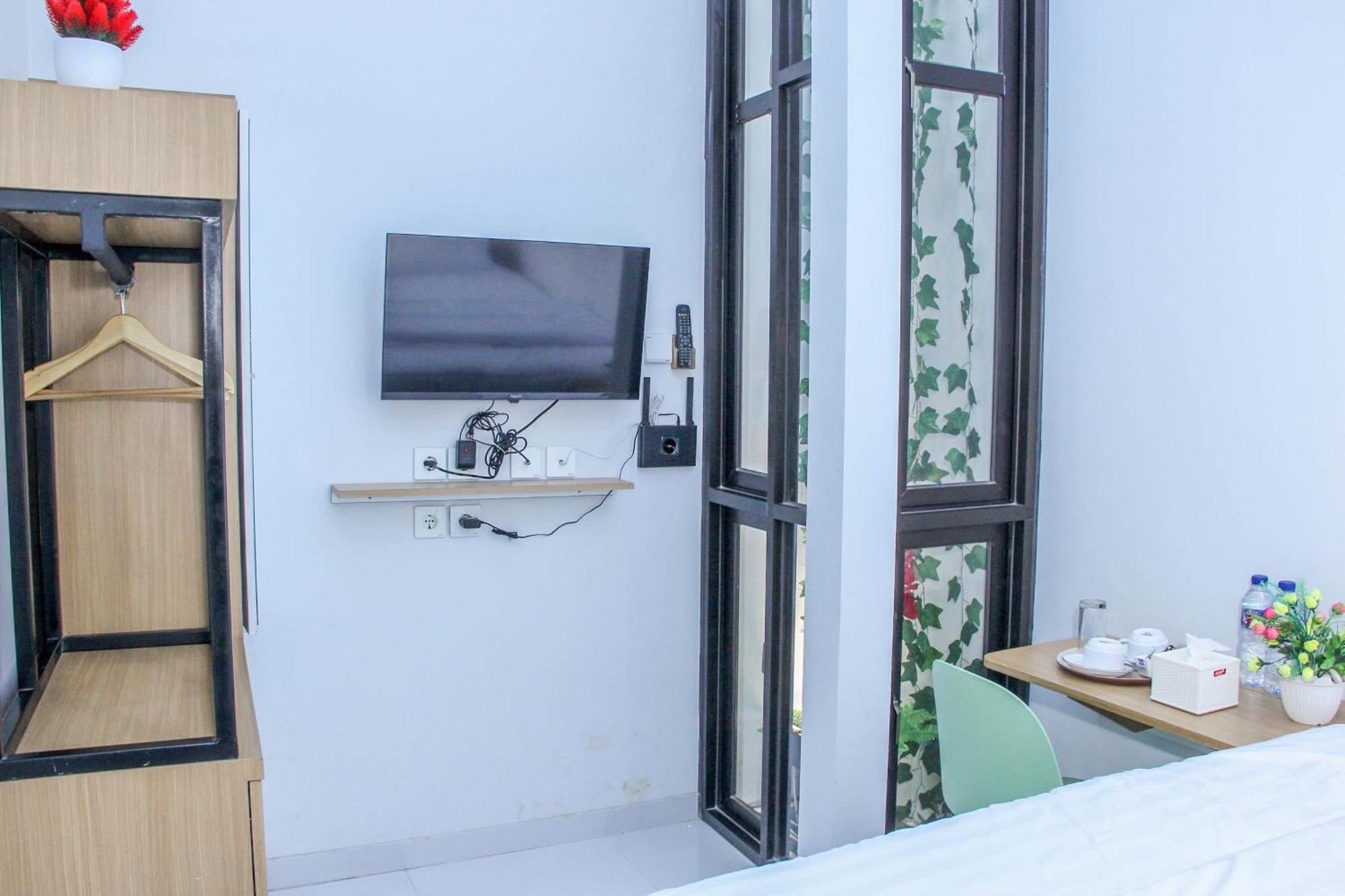Laswi Syariah Guest House Bandung Bagian luar foto