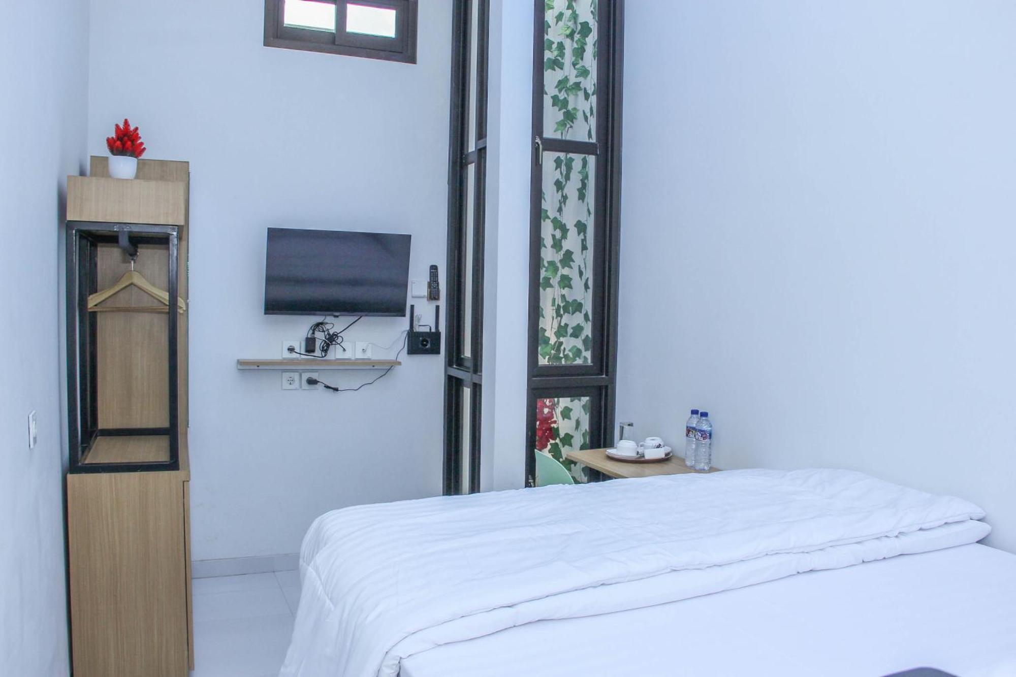 Laswi Syariah Guest House Bandung Bagian luar foto