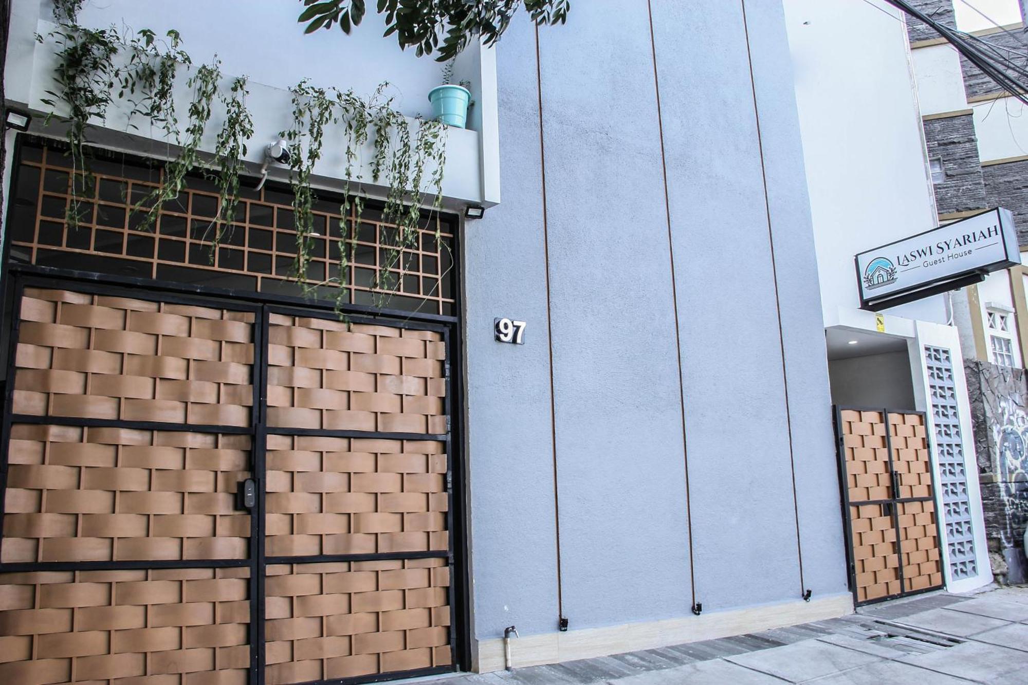 Laswi Syariah Guest House Bandung Bagian luar foto