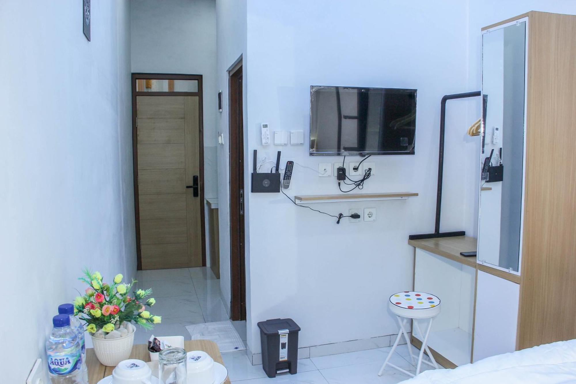Laswi Syariah Guest House Bandung Bagian luar foto