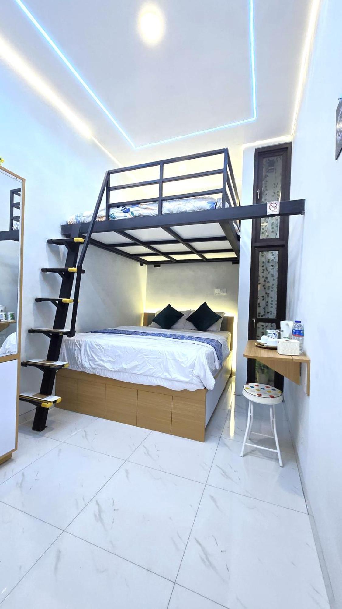 Laswi Syariah Guest House Bandung Bagian luar foto